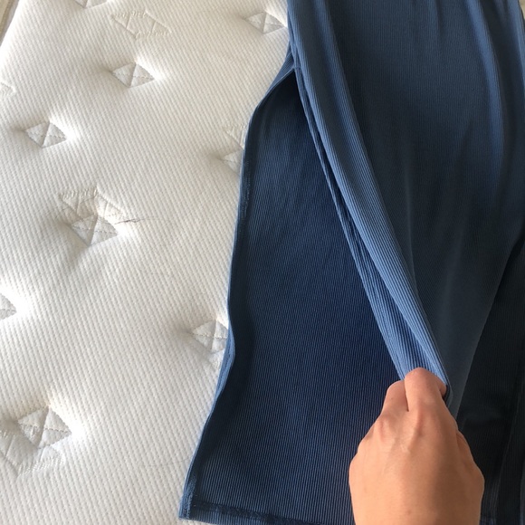 Dresses. - Picture 5 of 5